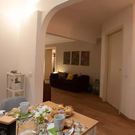 Titi's Place Palermo