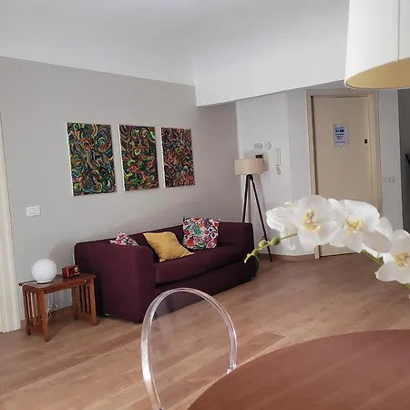 In Centro Titi's Place Апартаменты Палермо